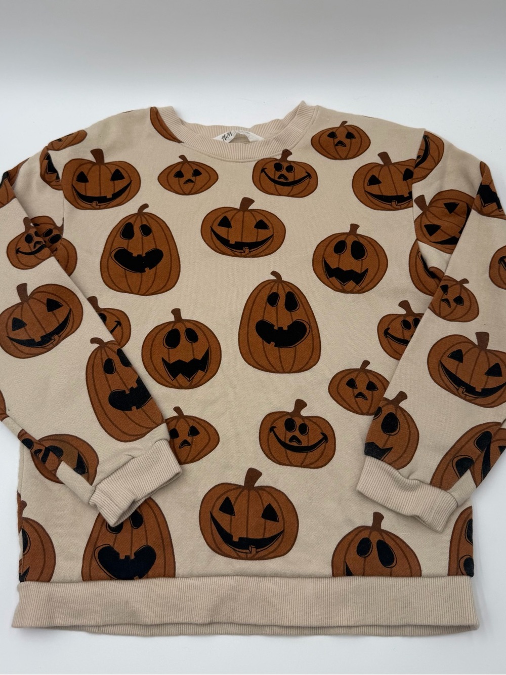 H&M jack-o-lantern print sweatshirt 8/10